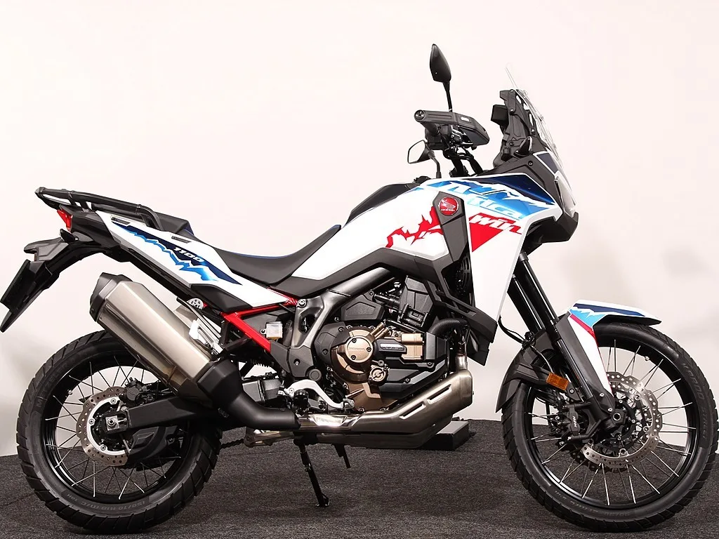 CRF 1100 AFRICA TWIN DCT (2025) — foto 1