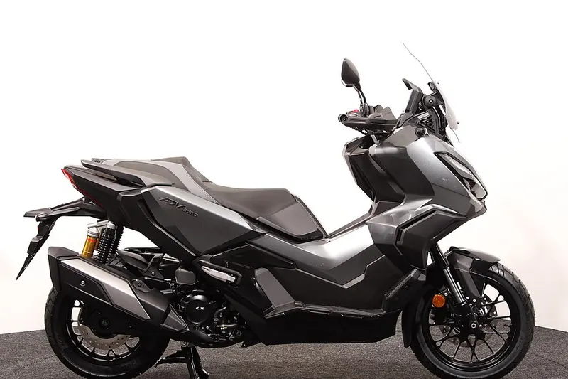 Honda Adv 350 (2026)