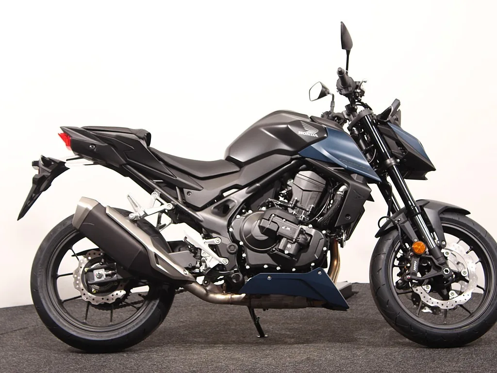 Honda CB750 (2026) — foto 1