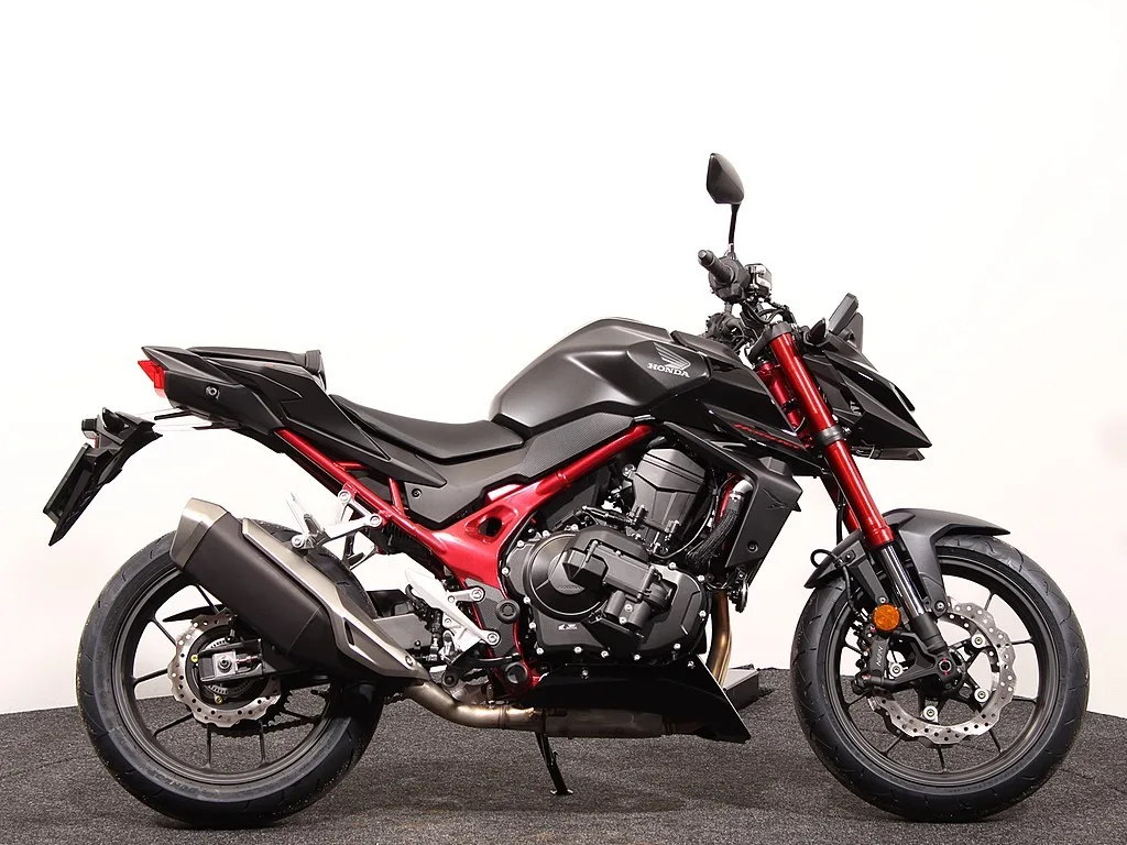 Honda CB 750 Hornet (2026) — foto 1