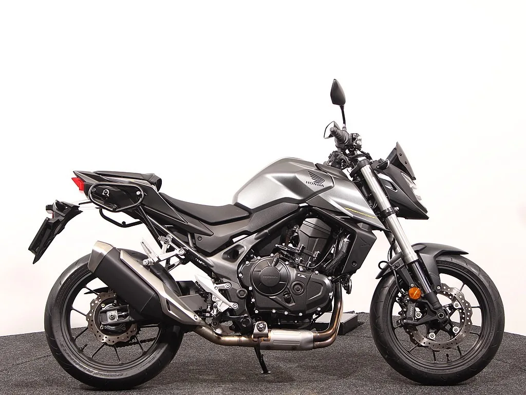 Honda CB 750 Hornet (2023) — foto 1