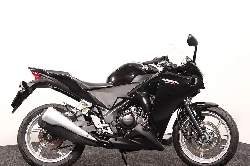 Honda CBR250R (2011)