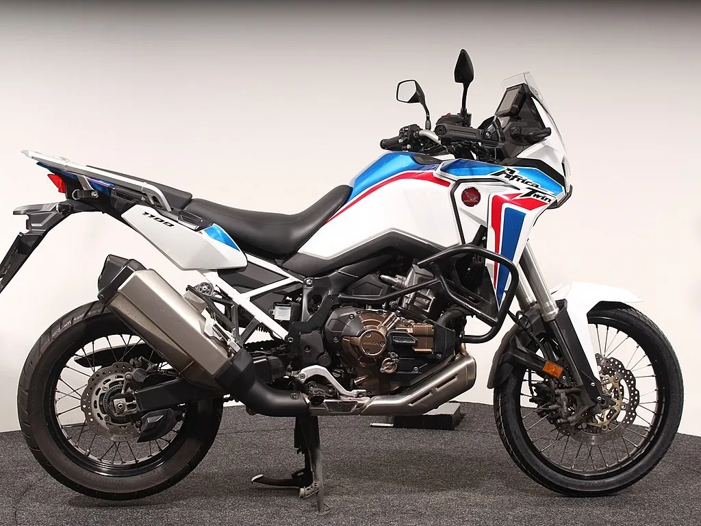Honda CRF 1100 (2022) — foto 1