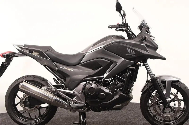 Honda NC750X (2015)