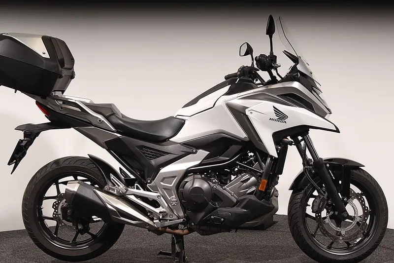 Honda NC750X (2021)