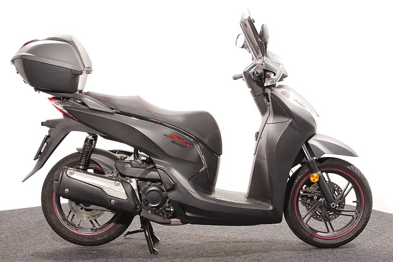 SH 300 ABS (2018)