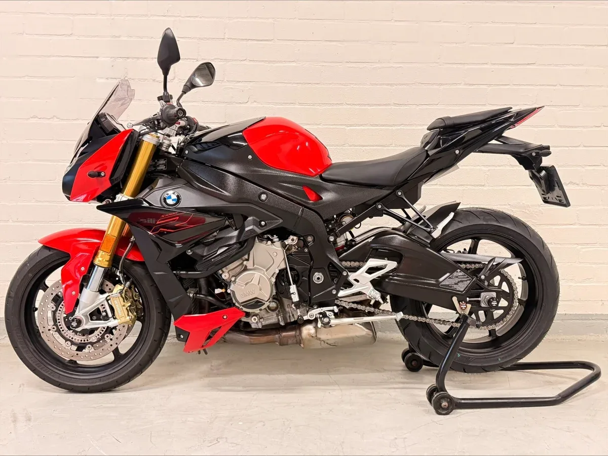BMW S 1000 R (2018) — foto 1