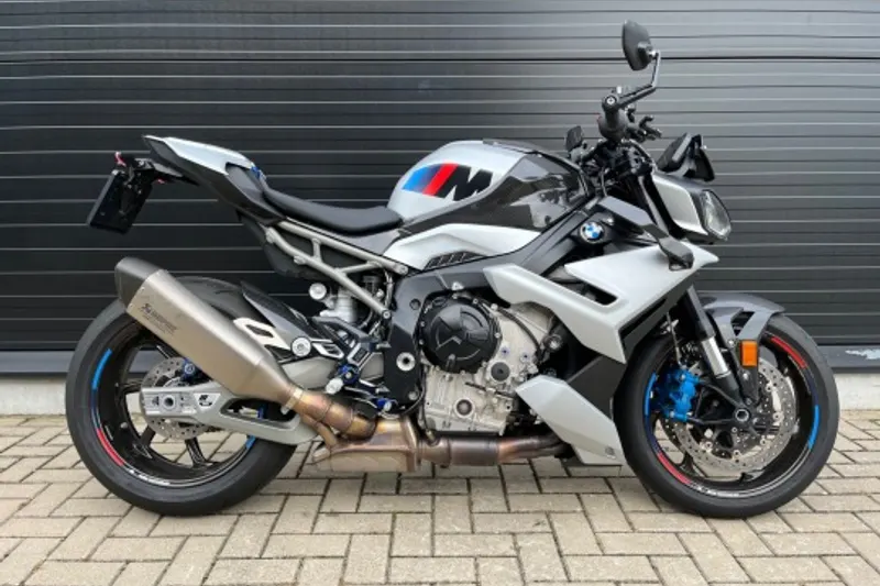 BMW M 1000 R (2025)