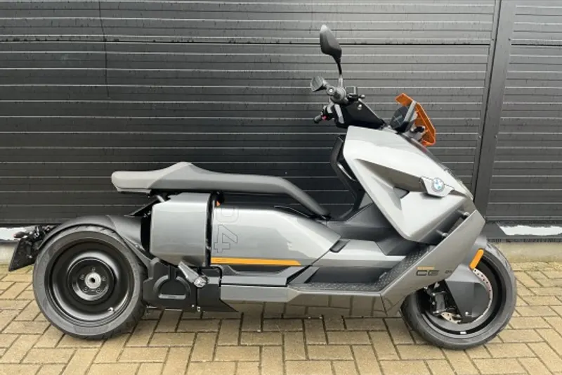 BMW CE 04 (2023)