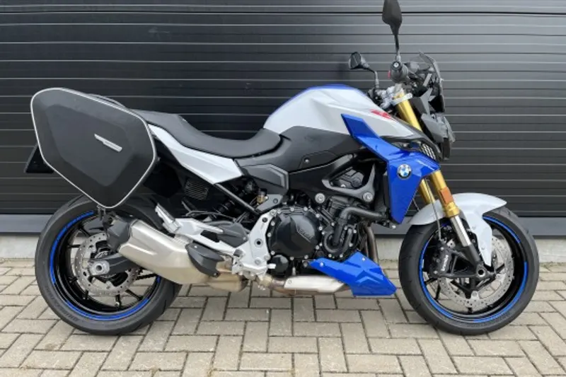 BMW F 900 R (2023)