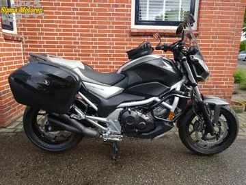 Honda NC 750 S C-ABS (2017) — foto 1