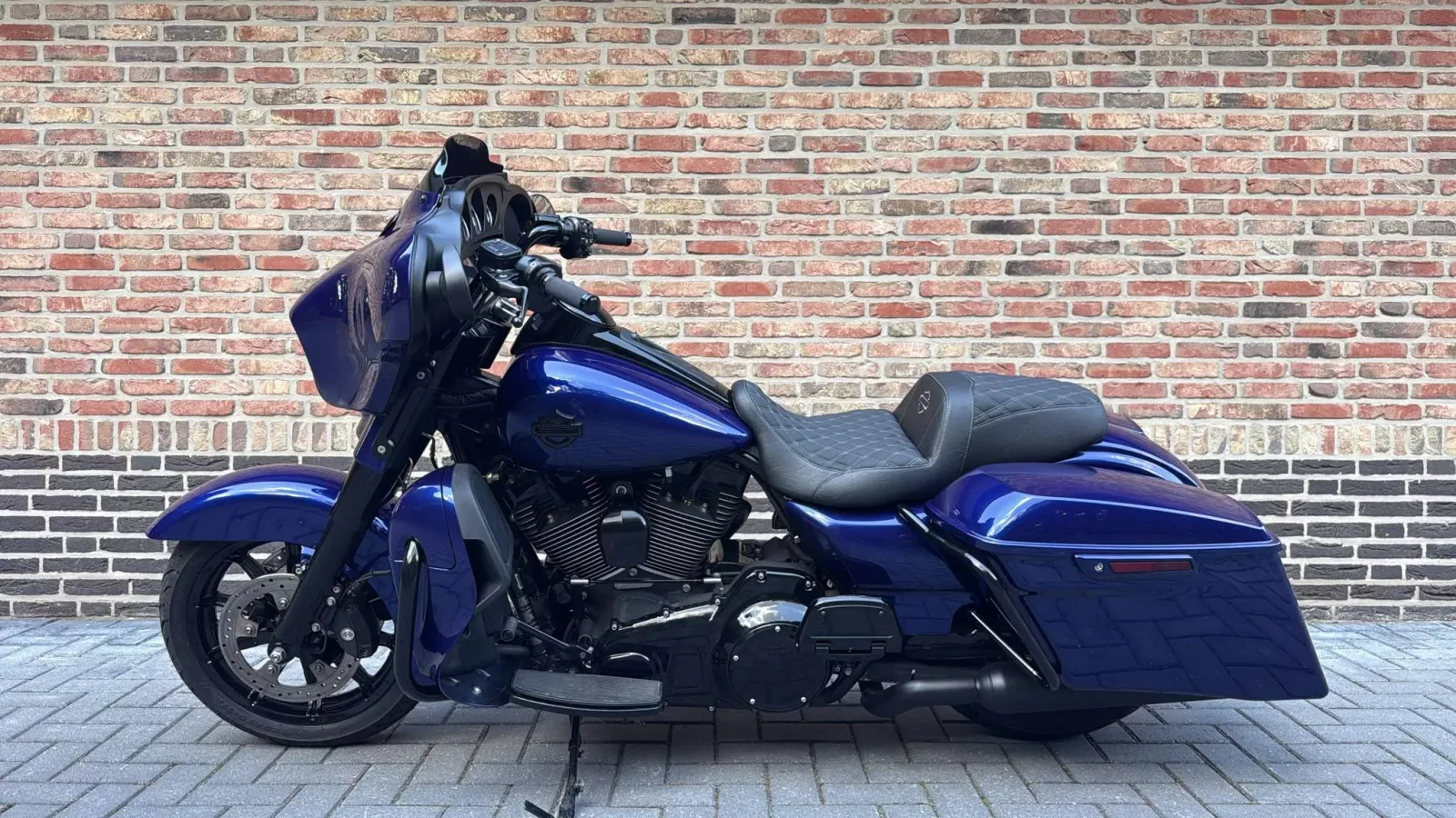 Harley-Davidson Street Glide 103 (2016) — foto 1