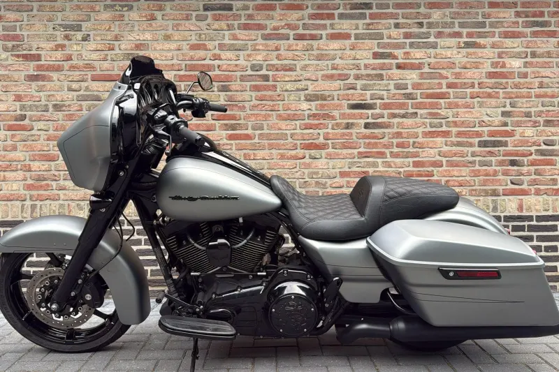 Harley-Davidson Street Glide 103 (2016)