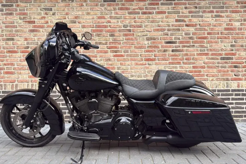 Harley-Davidson Street Glide (2014)