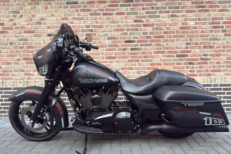 Harley-Davidson Street Glide (2014)