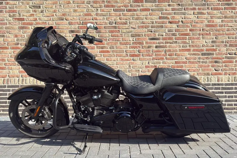 Harley-Davidson Road Glide (2020)