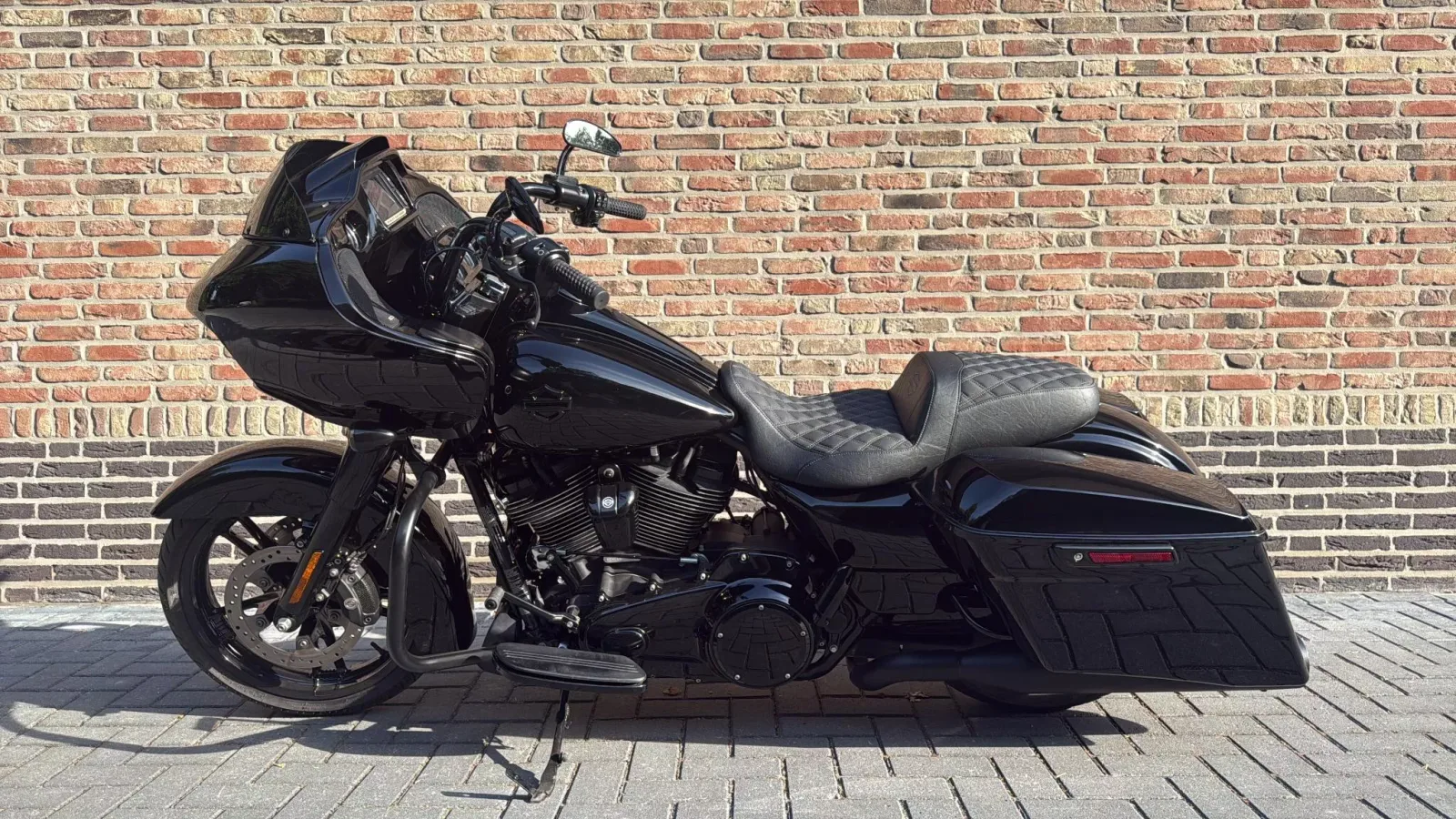 Harley-Davidson Road Glide (2020) — foto 1