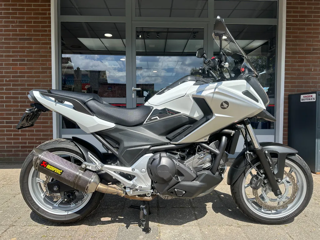 Honda NC750X (2017) — foto 1