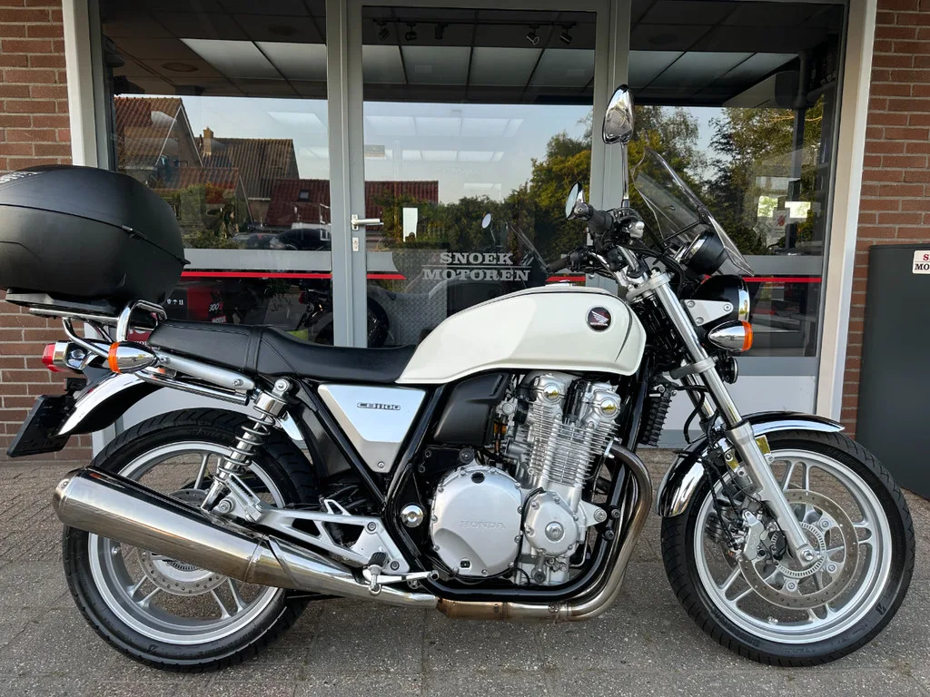 Honda CB1100A Neem contact met ons op of kom langs om hem te (2013) — foto 1