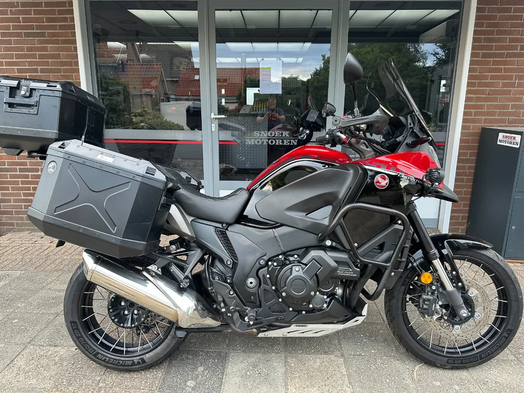 Honda VFR 1200 X Crosstourer (2017) — foto 1