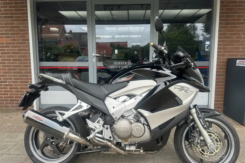 Honda VFR 800 X Crossrunner (2011)