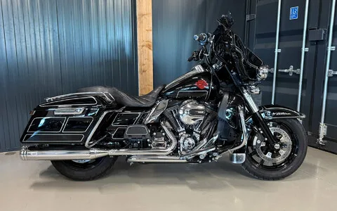 Harley-Davidson Electra Glide (2016) — foto 1
