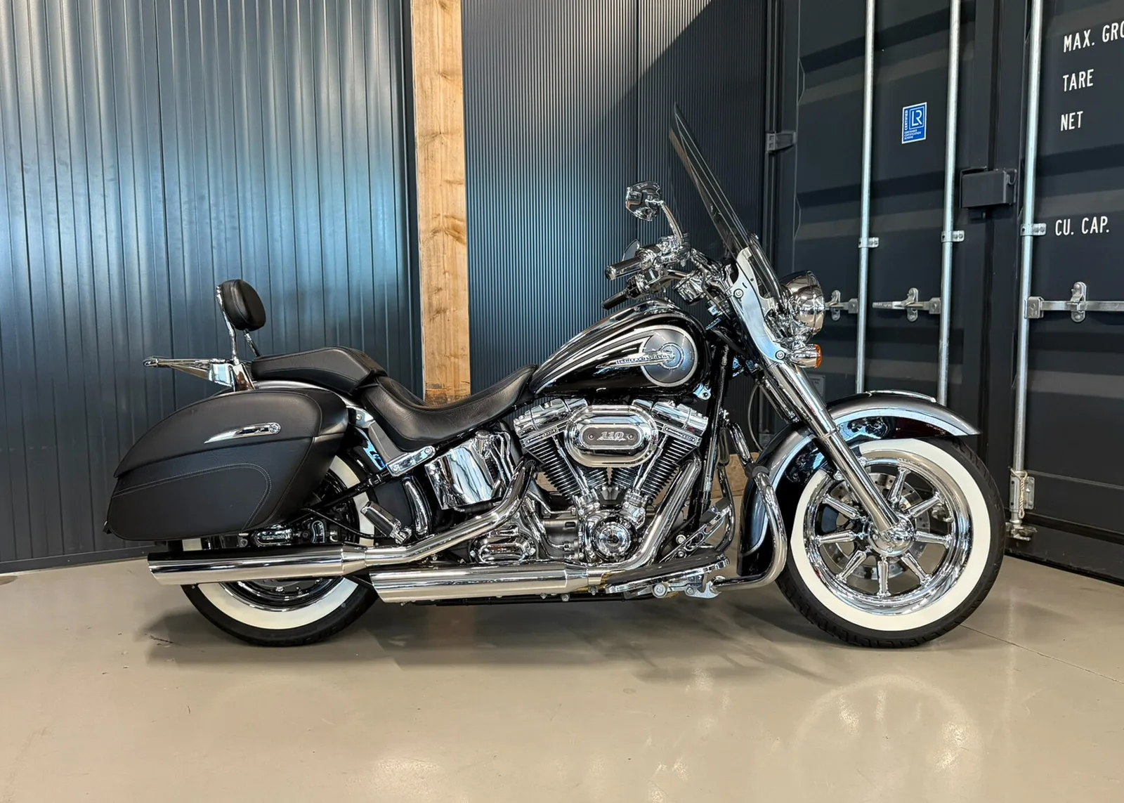 Harley-Davidson Softail Deluxe (2015) — foto 1