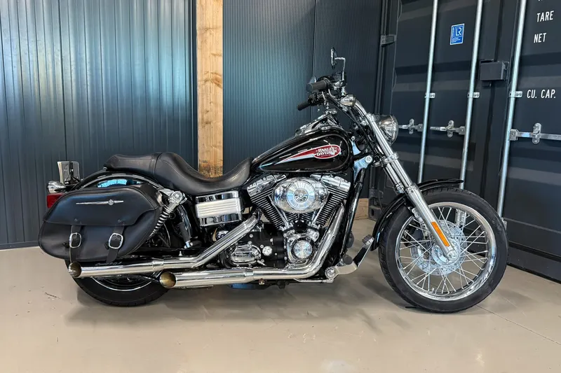 Harley-Davidson Dyna (2006)