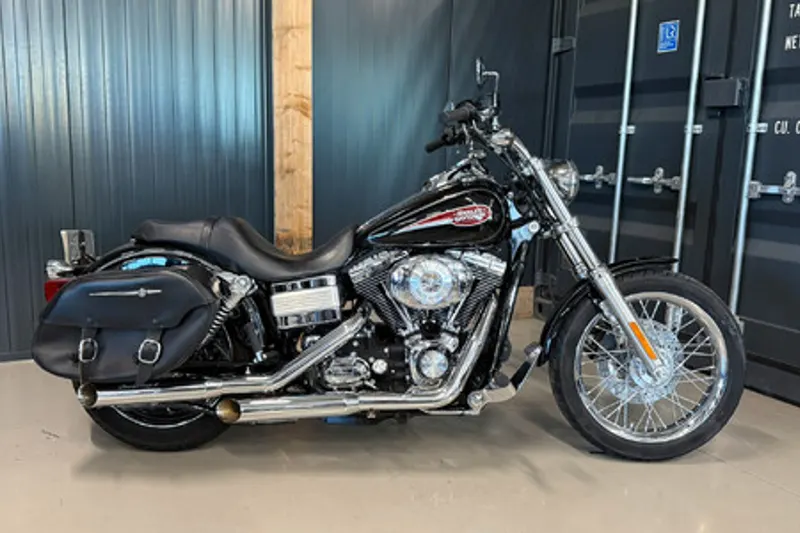 Harley-Davidson Dyna (2006)
