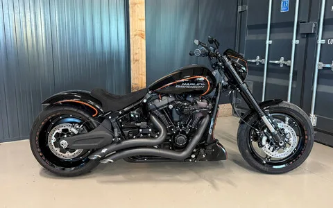 Harley-Davidson FXDR (2019) — foto 1