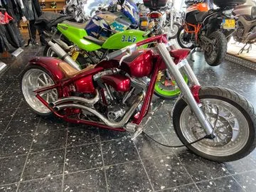 Harley-Davidson Lowrider (2015) — foto 1