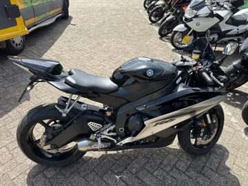 Yamaha YZF-R6 (2007) — foto 1