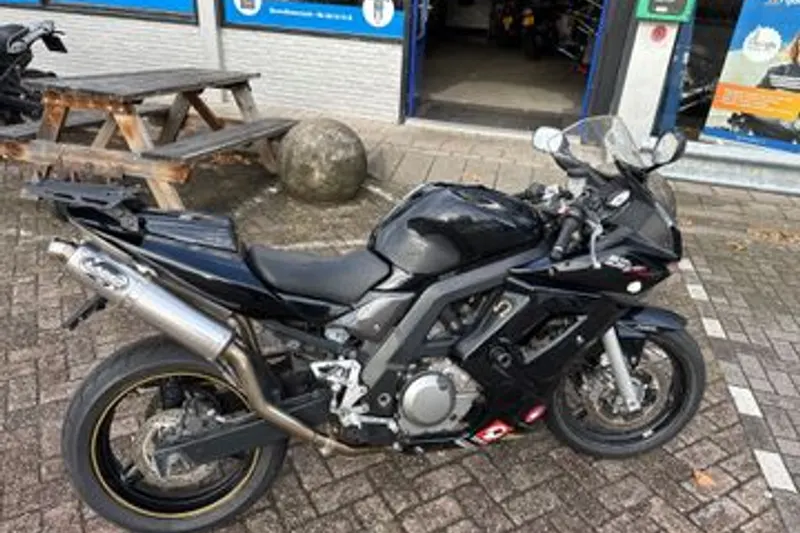 Suzuki SV650S (2007)