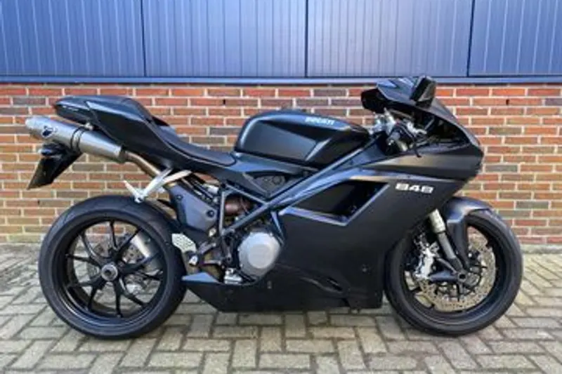 Ducati 848 (2010)