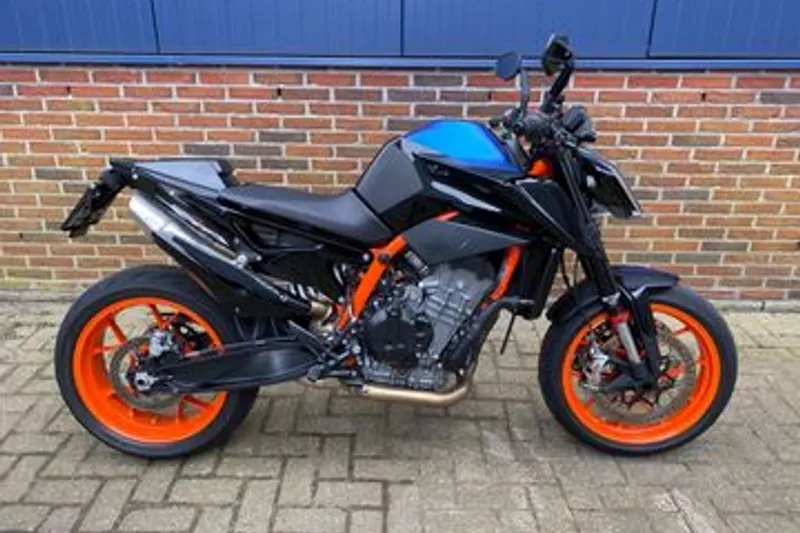 KTM 890 Duke (2020)