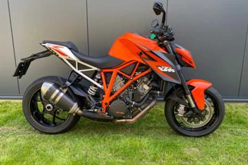 KTM 1290 SuperDuke R (2018)