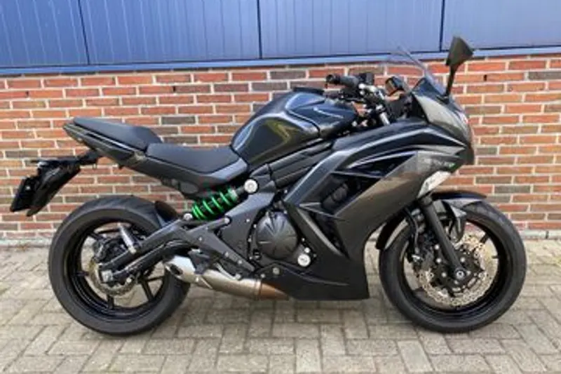 Kawasaki Er-6f (2017)