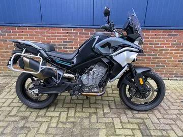 CFMoto 800 MT Sport (2022) — foto 1