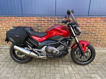 Honda NC 750 S / ABS (2014) — foto 1