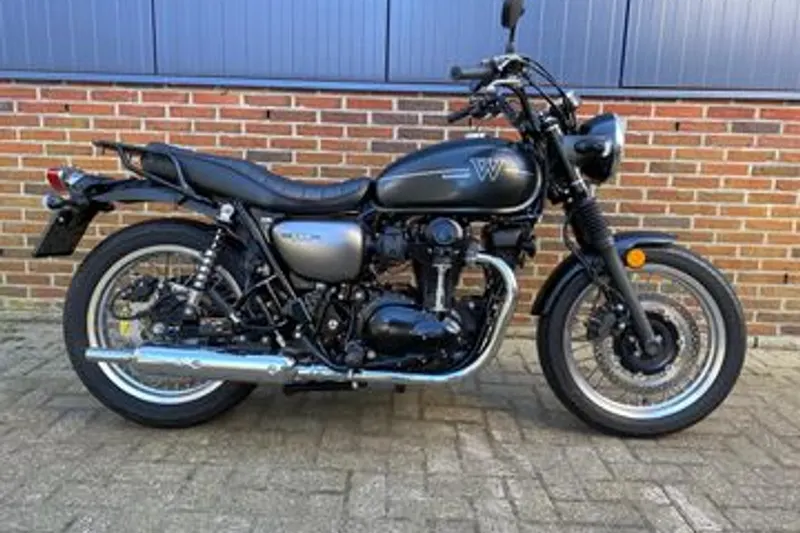 Kawasaki W800 STREET (2020)