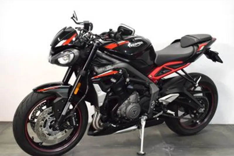 Triumph Street Triple 765 R (2021)