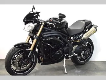 Triumph Speed Triple (2016) — foto 1