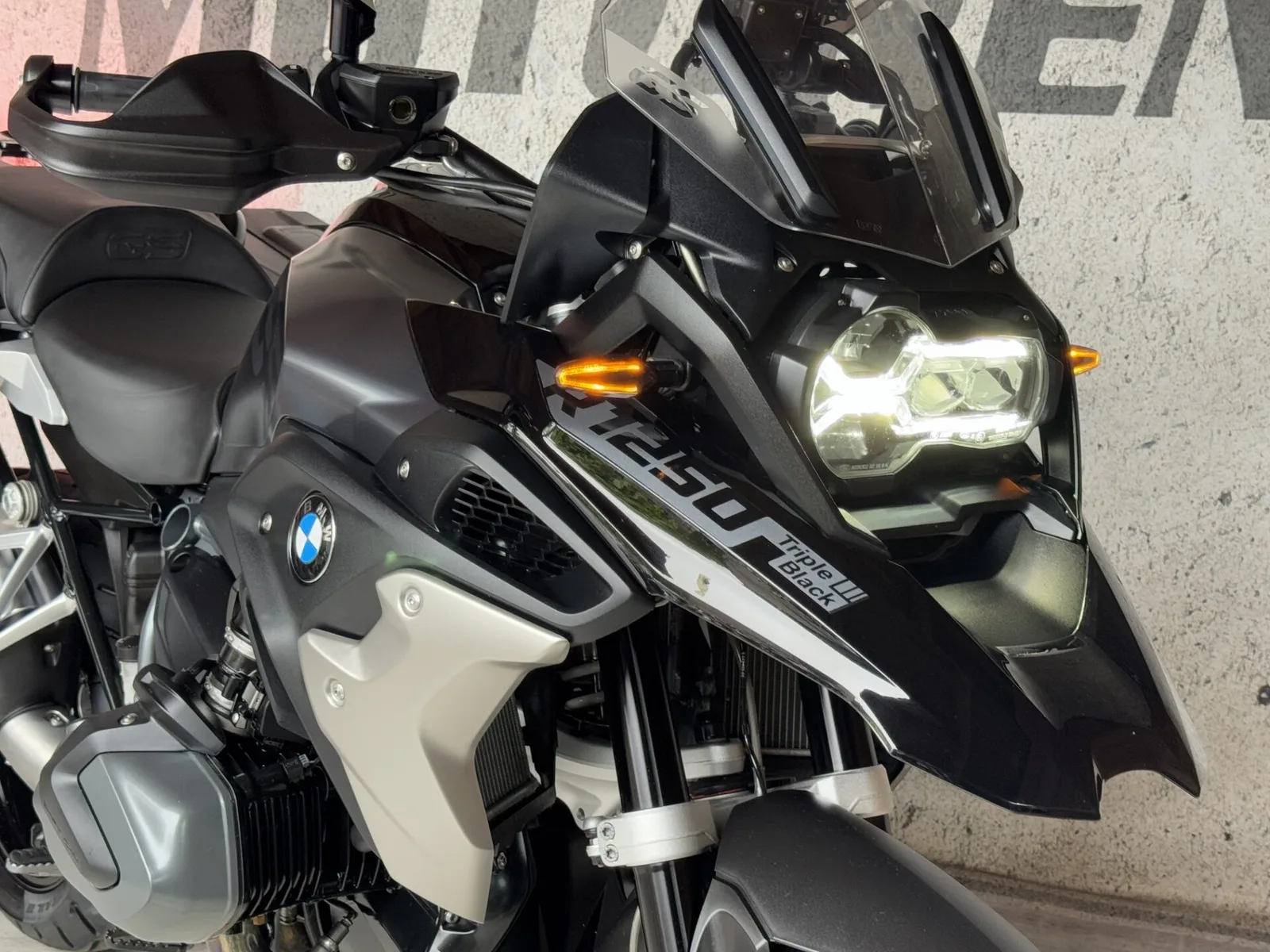 BMW R 1250 GS (2021) — foto 1