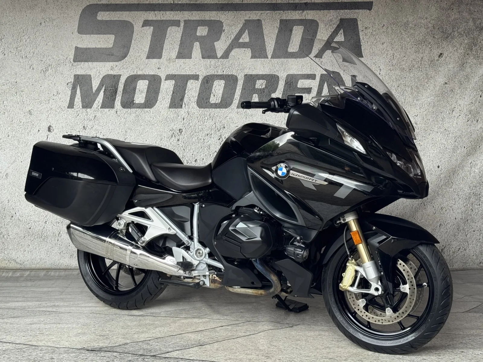 BMW R1250RT R1250RT Triple Black (2025) — foto 1