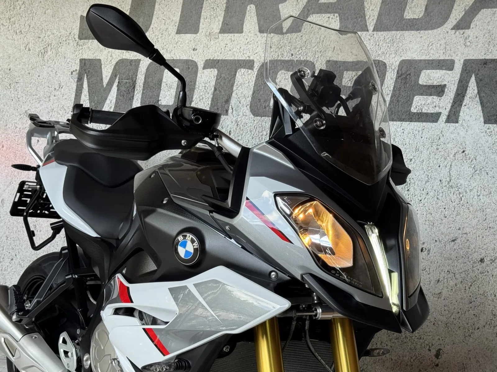 BMW S 1000 XR (2016) — foto 1
