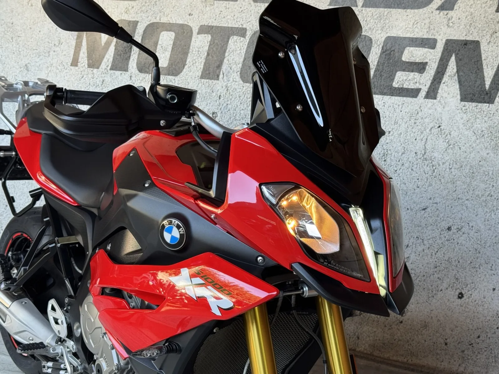 BMW S 1000 XR (2017) — foto 1
