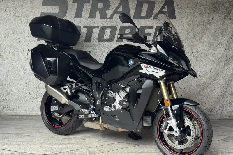 BMW S1000XR S1000XR Triple Black (2024)