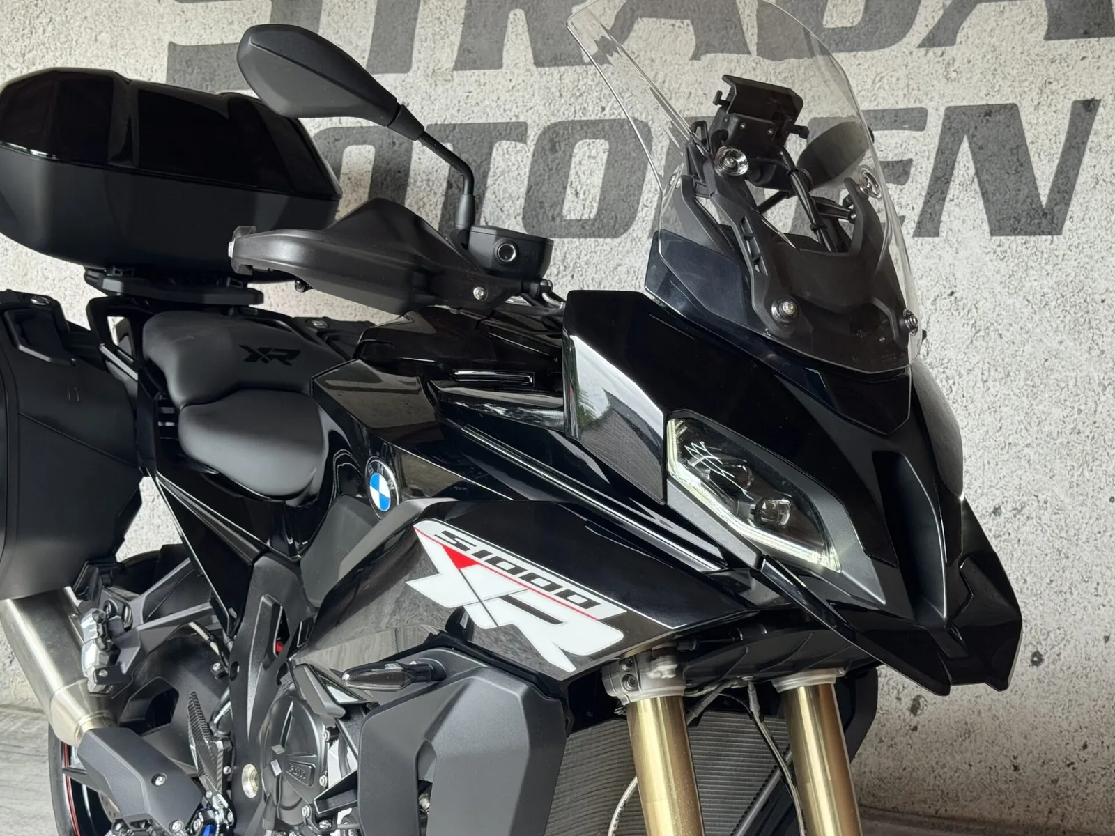 BMW S 1000 XR (2024) — foto 1