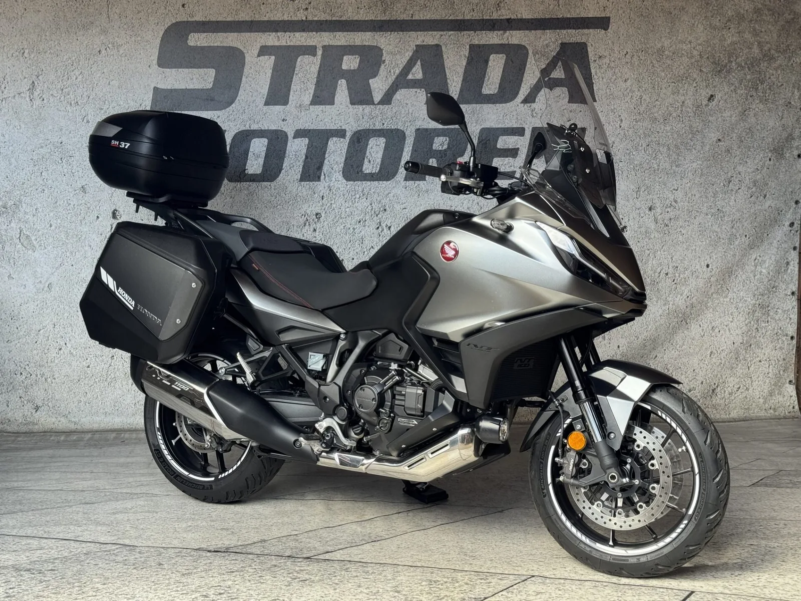 Honda NT1100 DCT (2022) — foto 1