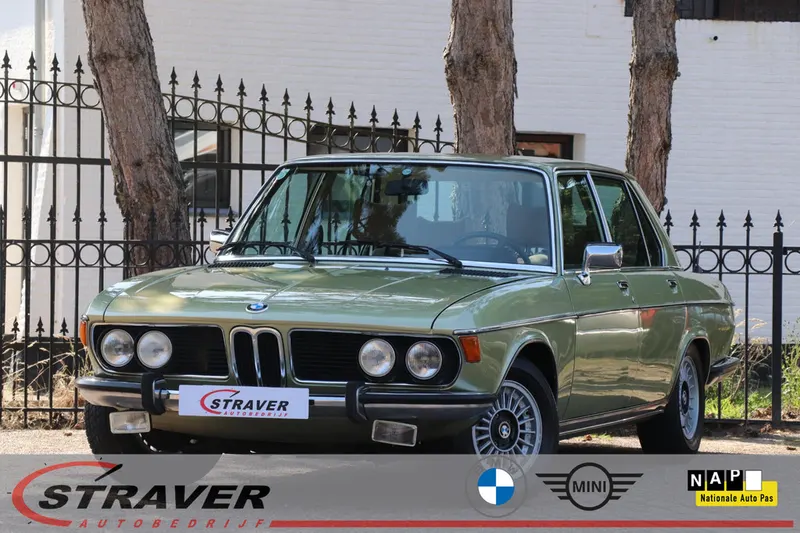 BMW 2.5 / (1977)